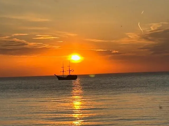 Widok Na Morze ホームステイ ダルウォボ